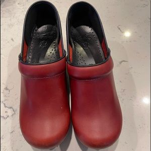 dansko red clog barely worn